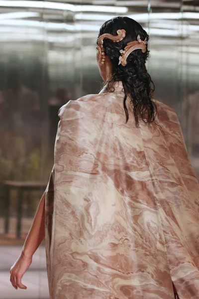 Look 26